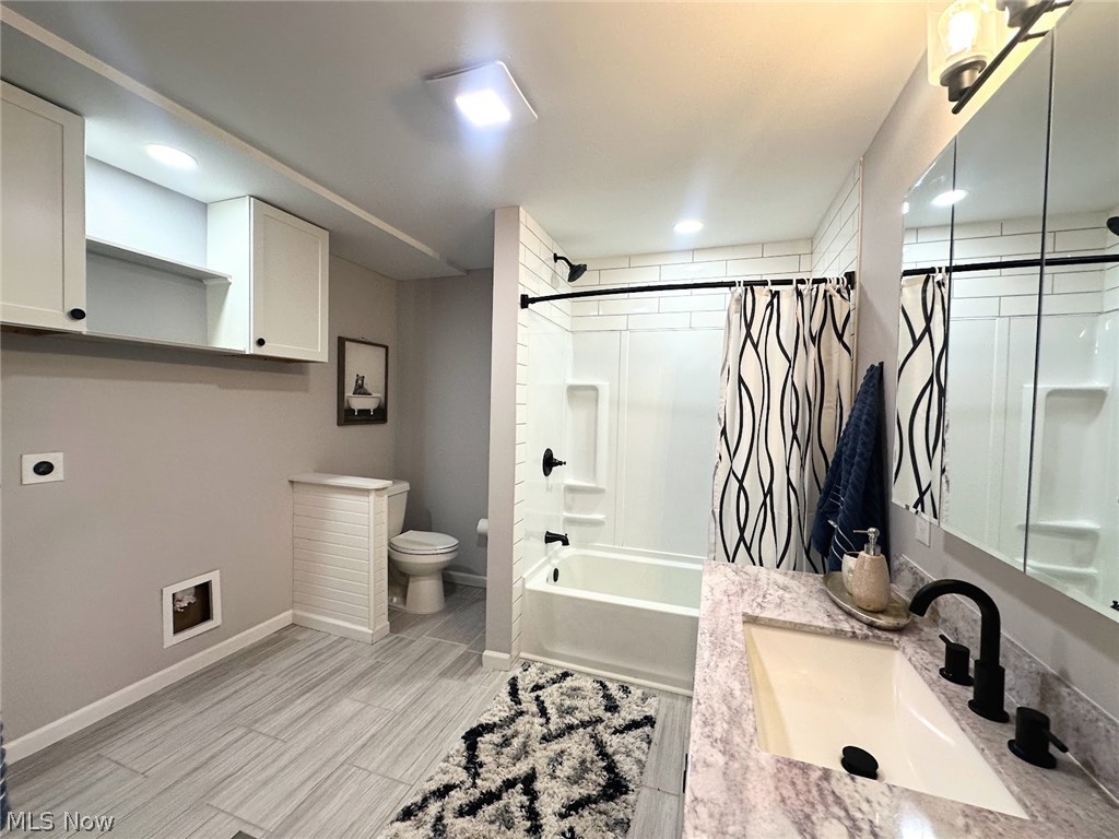 5437 Bartlett Road Bedford Heights OH 44146