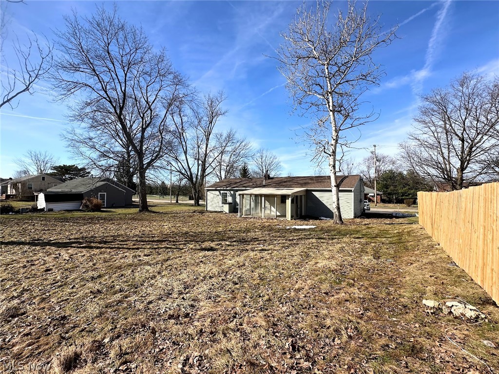 5437 Bartlett Road Bedford Heights OH 44146