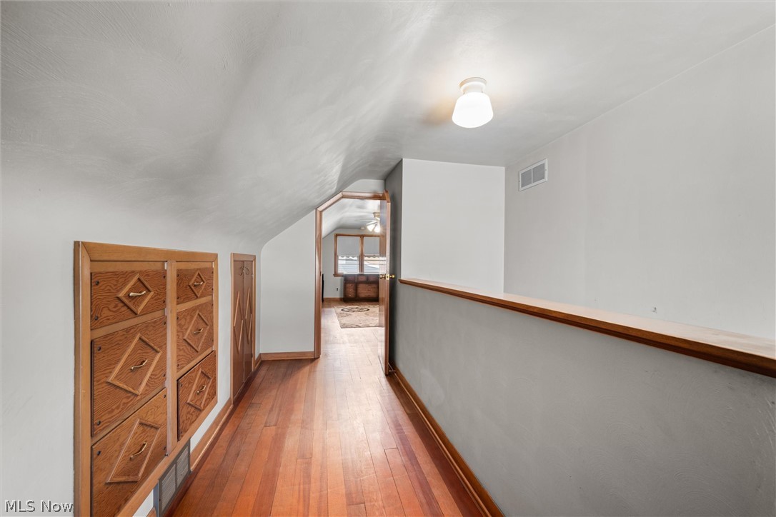 181 Renee Drive Struthers OH 44471