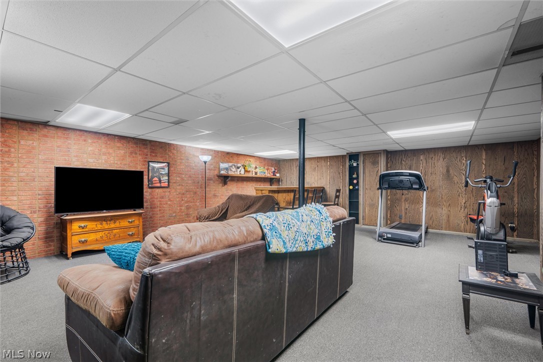 181 Renee Drive Struthers OH 44471