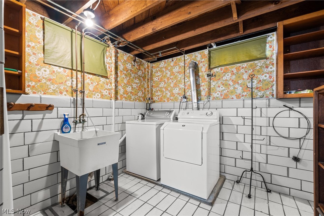 181 Renee Drive Struthers OH 44471