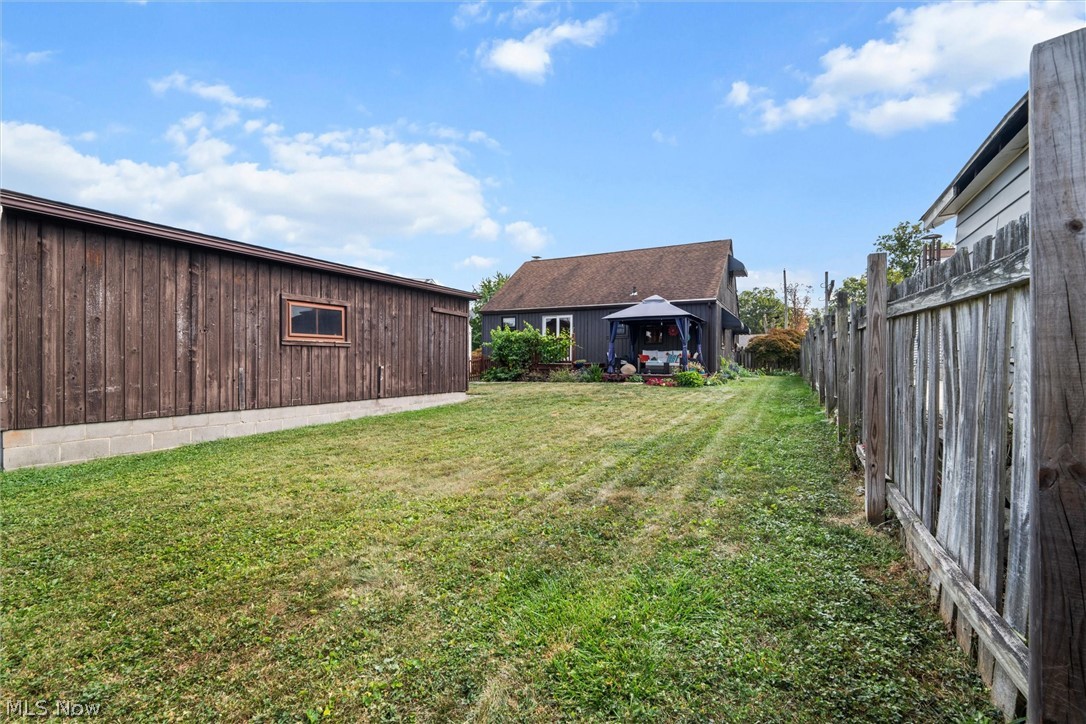 181 Renee Drive Struthers OH 44471