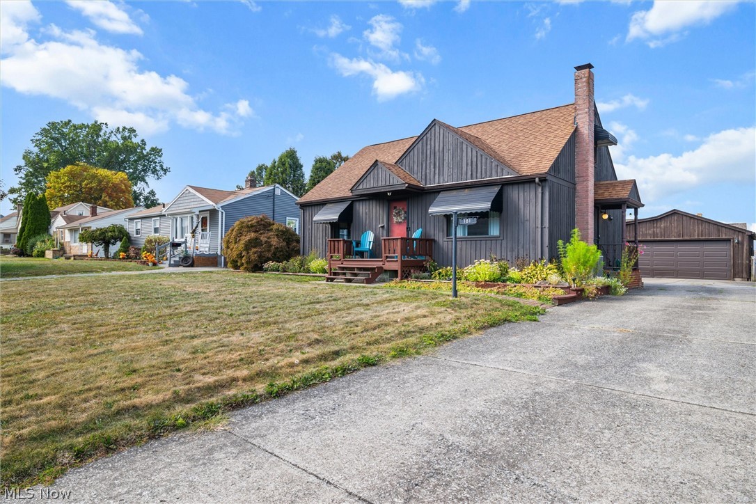 181 Renee Drive Struthers OH 44471
