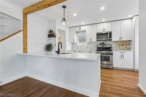 4136 Harwood Road South Euclid OH 44121