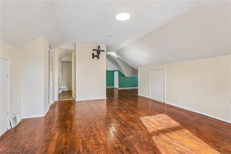 4136 Harwood Road South Euclid OH 44121