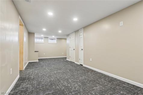 4136 Harwood Road South Euclid OH 44121