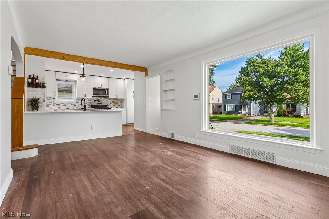 4136 Harwood Road South Euclid OH 44121