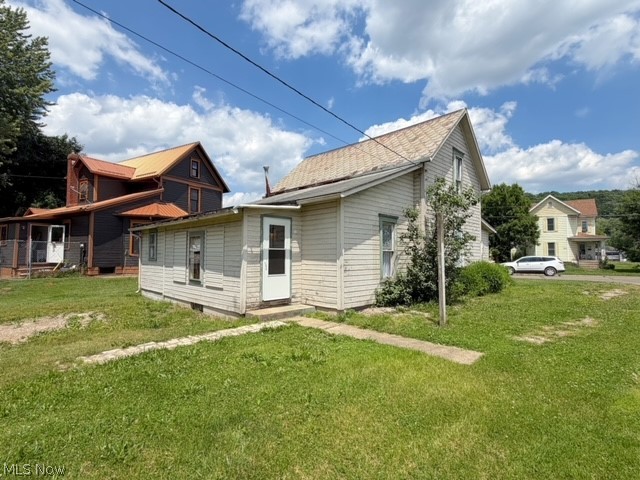 547 W State Street Newcomerstown OH 43832