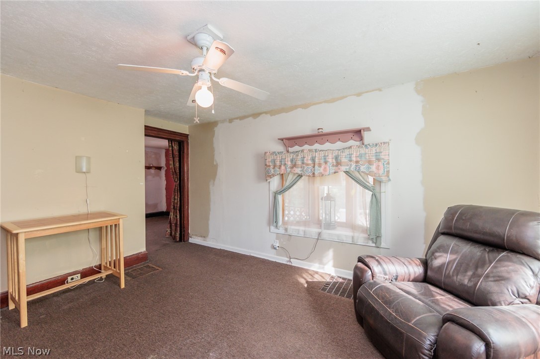 528 Turner Street Elyria OH 44035