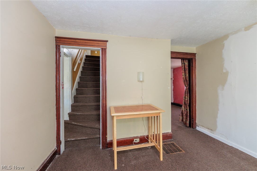 528 Turner Street Elyria OH 44035