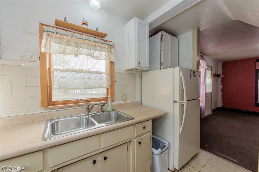 528 Turner Street Elyria OH 44035