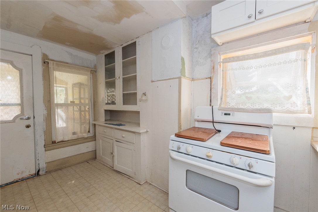528 Turner Street Elyria OH 44035