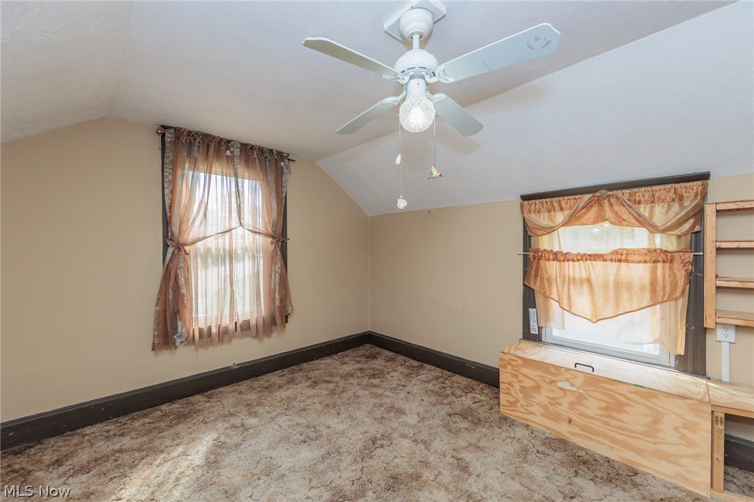 528 Turner Street Elyria OH 44035