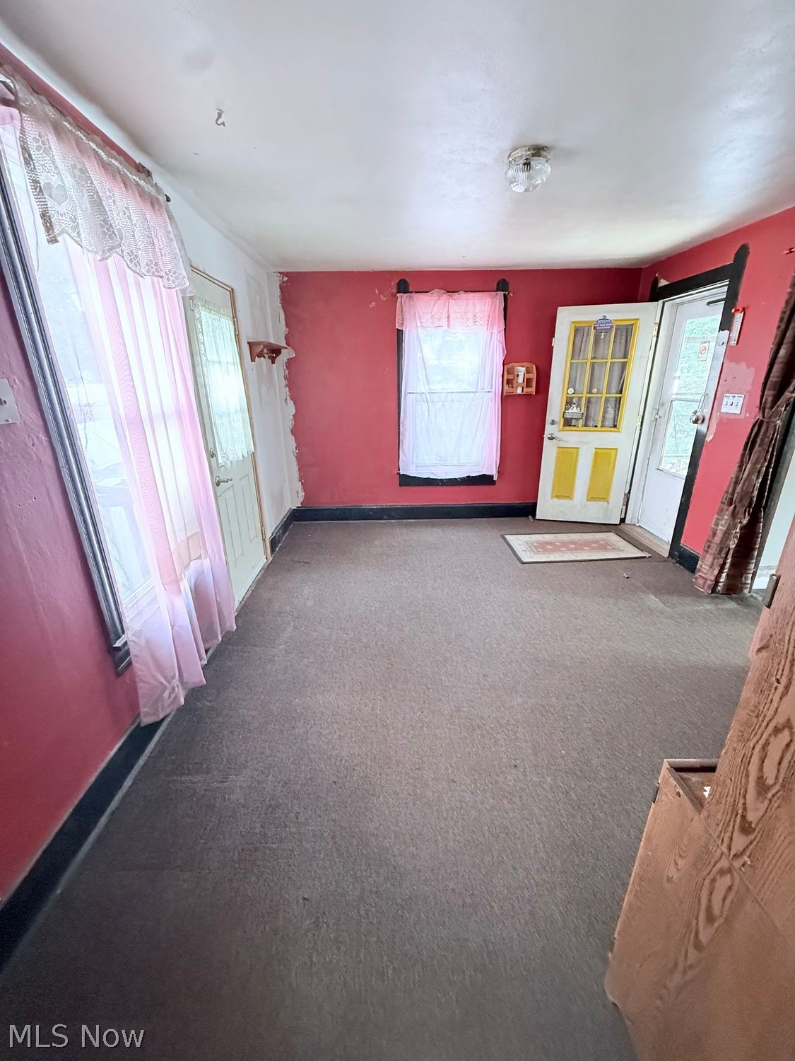 528 Turner Street Elyria OH 44035