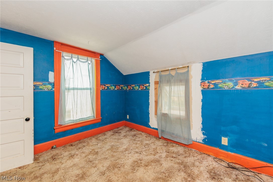 528 Turner Street Elyria OH 44035