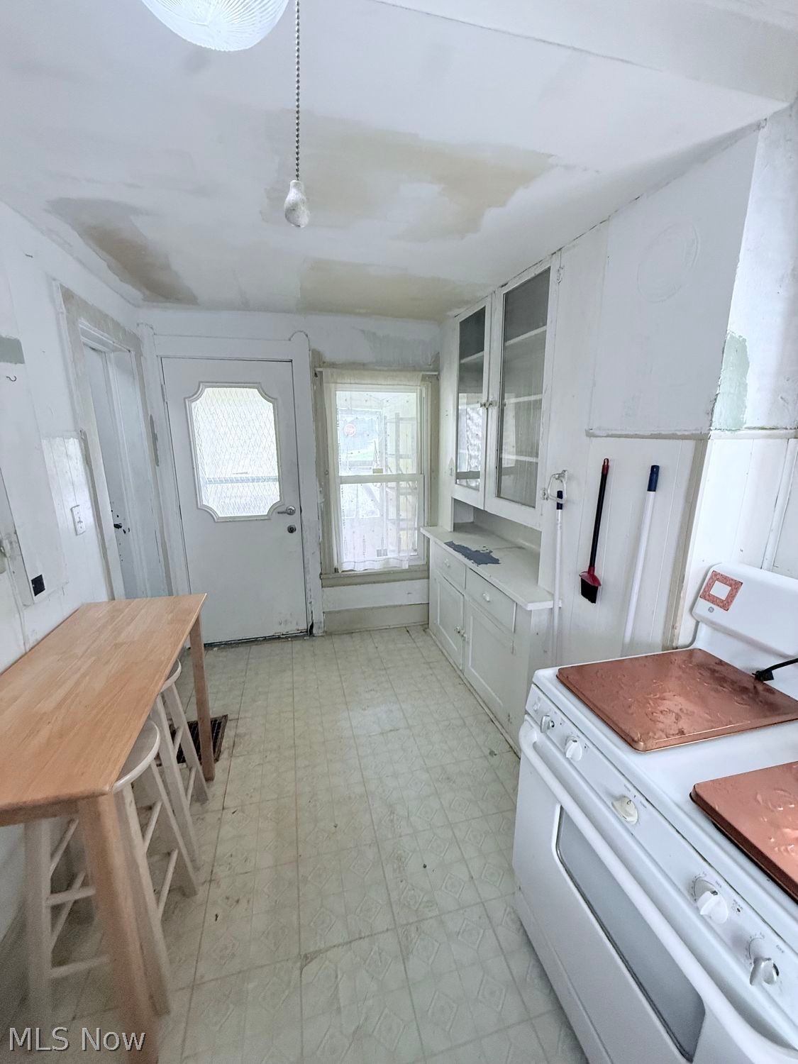 528 Turner Street Elyria OH 44035