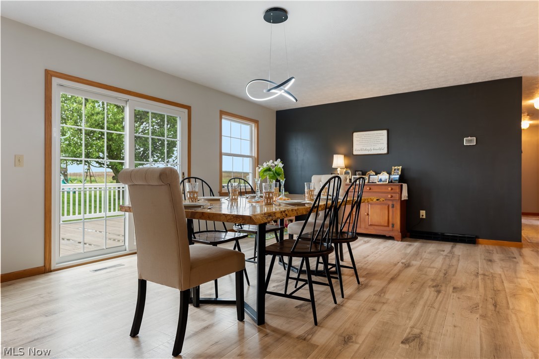 9272 Andora Road NE East Rochester OH 44625