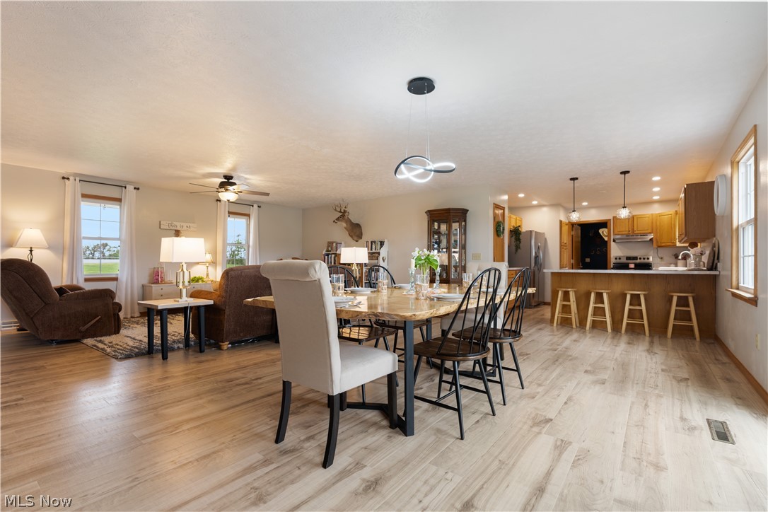 9272 Andora Road NE East Rochester OH 44625