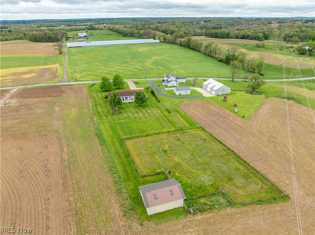 9272 Andora Road NE East Rochester OH 44625