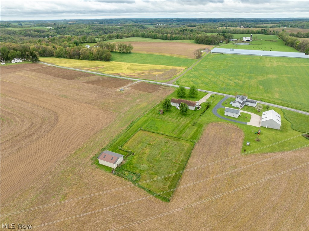 9272 Andora Road NE East Rochester OH 44625