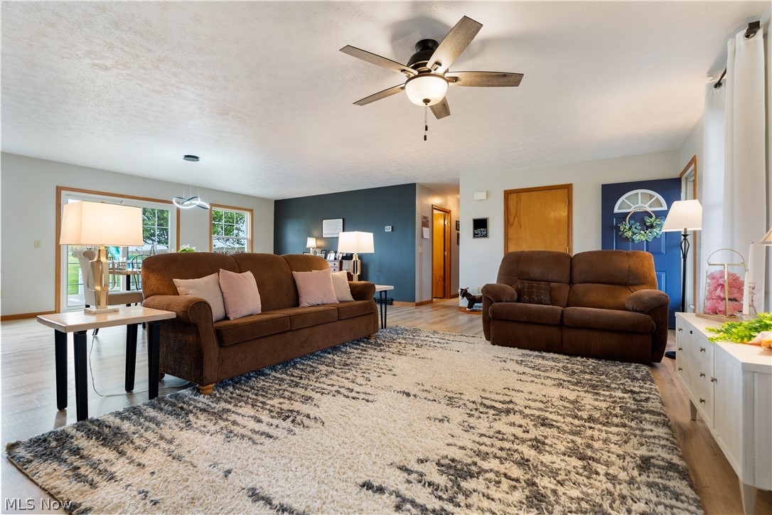 9272 Andora Road NE East Rochester OH 44625