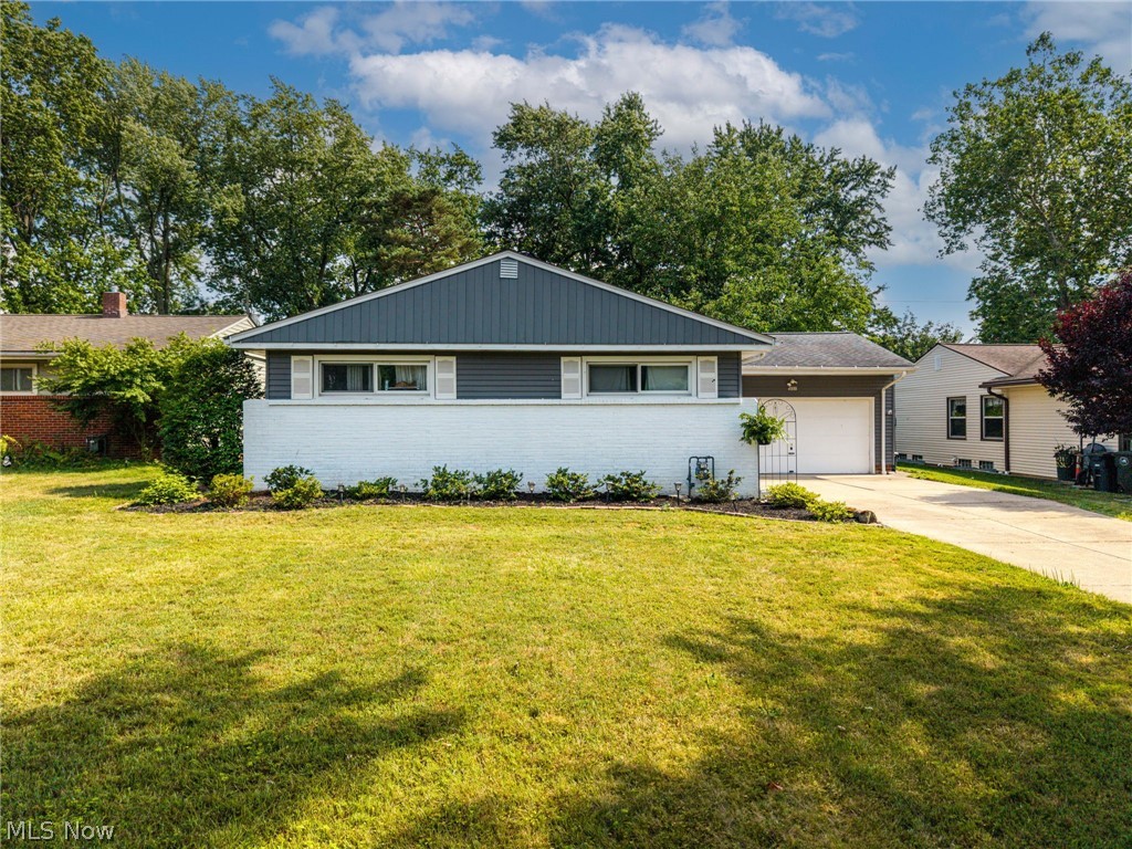 4888 N Sedgewick Road Lyndhurst OH 44124