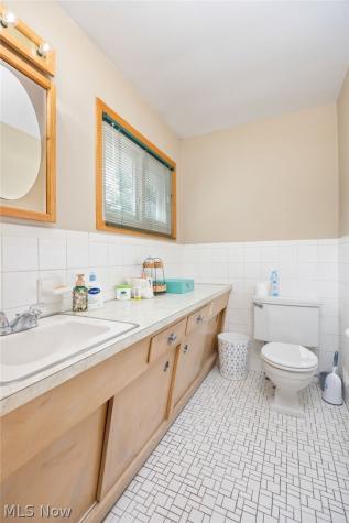 4888 N Sedgewick Road Lyndhurst OH 44124