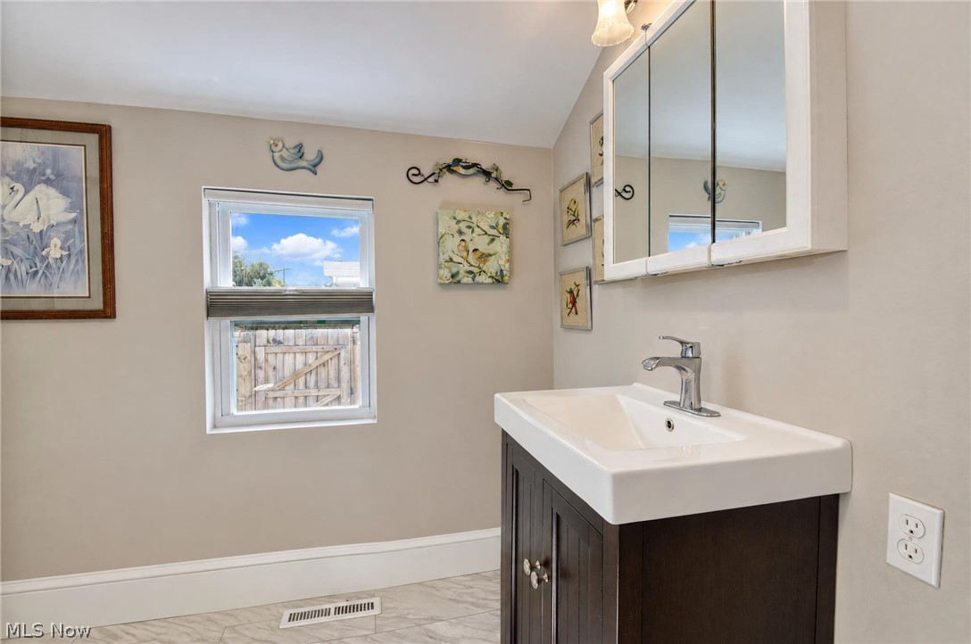 406 New 4th Street Fairport Harbor OH 44077