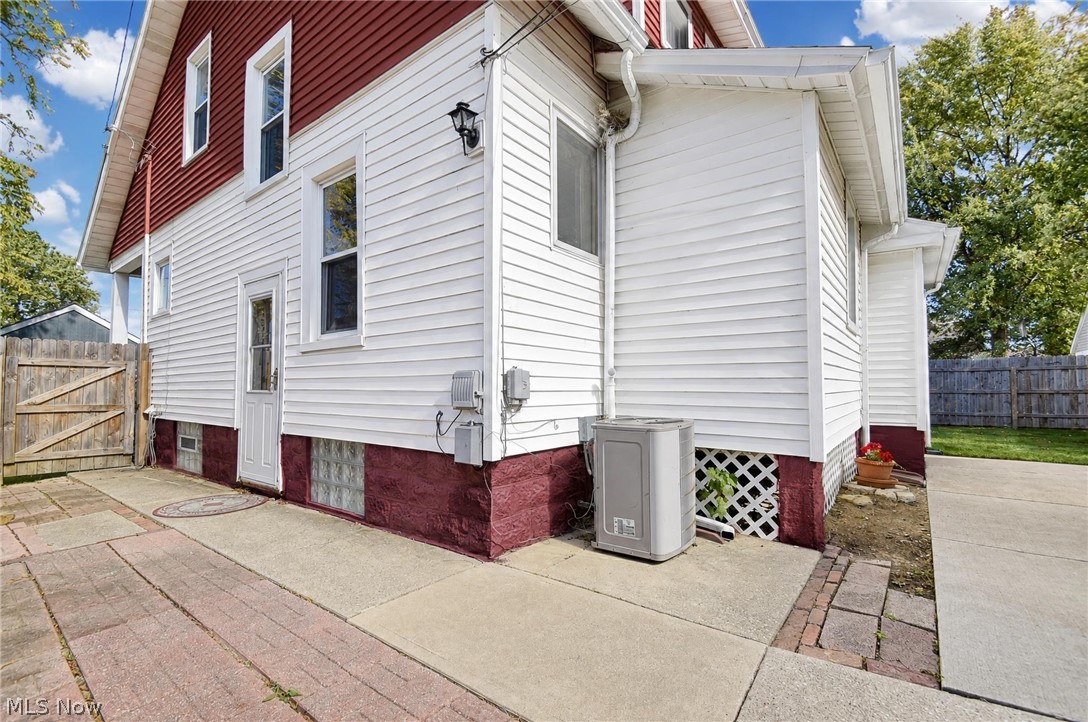 406 New 4th Street Fairport Harbor OH 44077