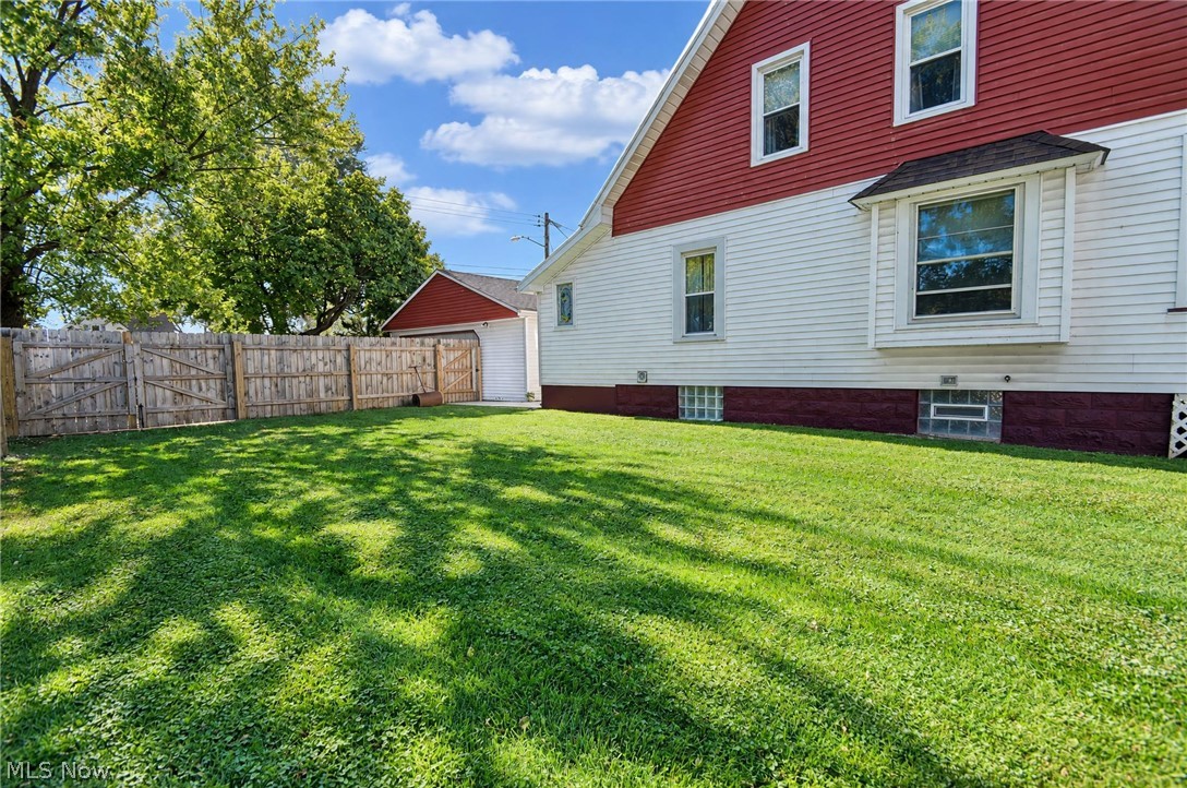 406 New 4th Street Fairport Harbor OH 44077
