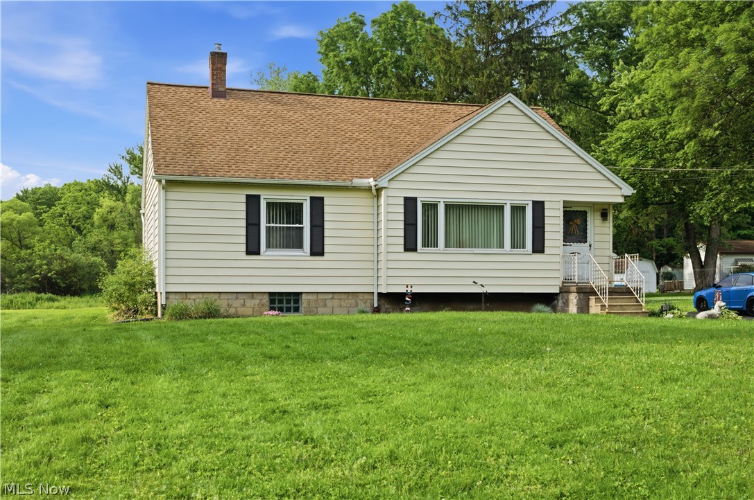 8225 Kenyon Drive SE Warren OH 44484
