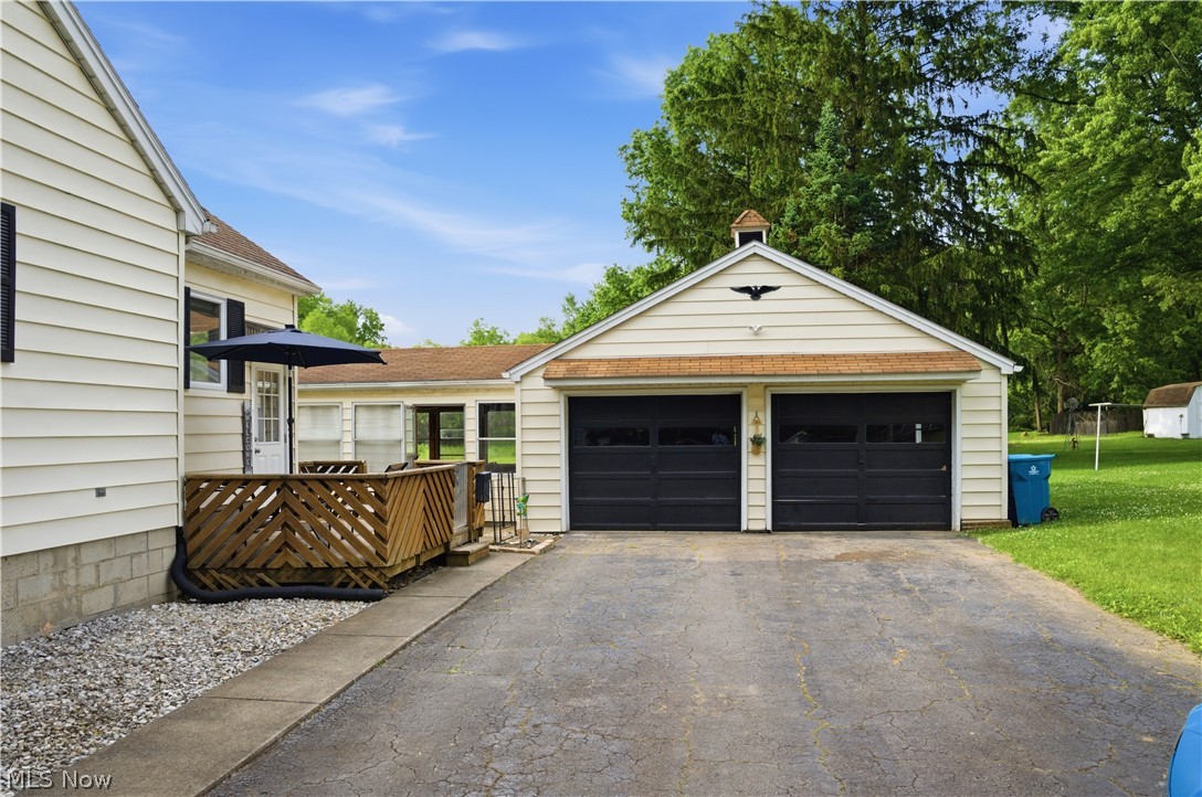 8225 Kenyon Drive SE Warren OH 44484