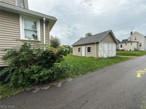 1747 5th Street SE Canton OH 44707