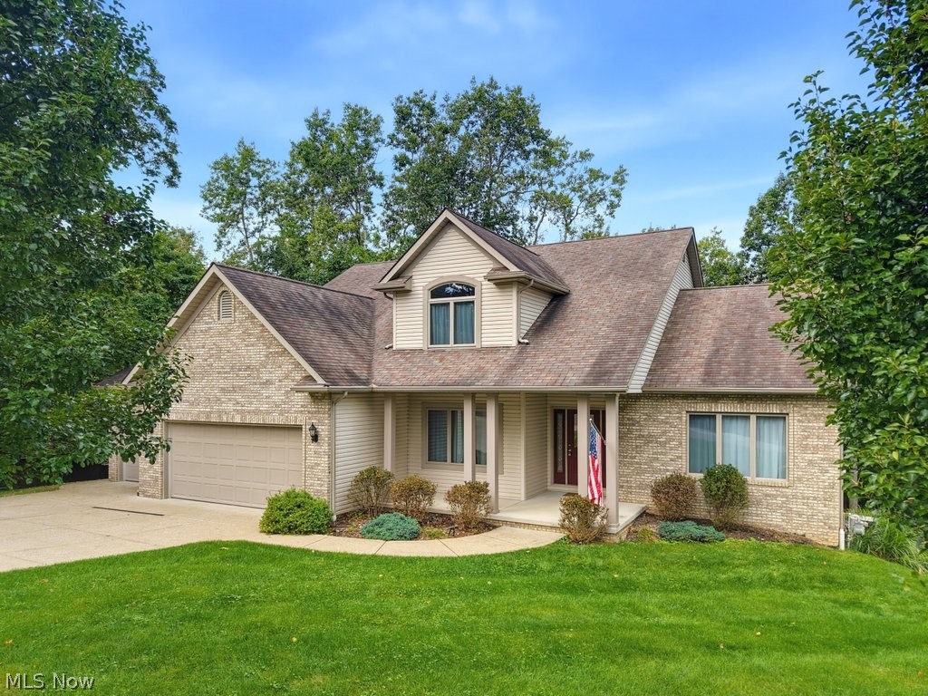 10 Cayuga Trail Malvern OH 44644