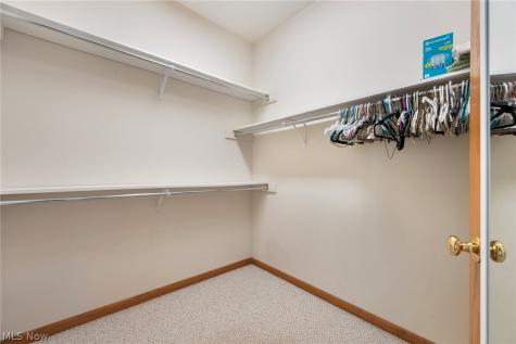 10 Cayuga Trail Malvern OH 44644