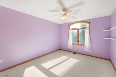 10 Cayuga Trail Malvern OH 44644