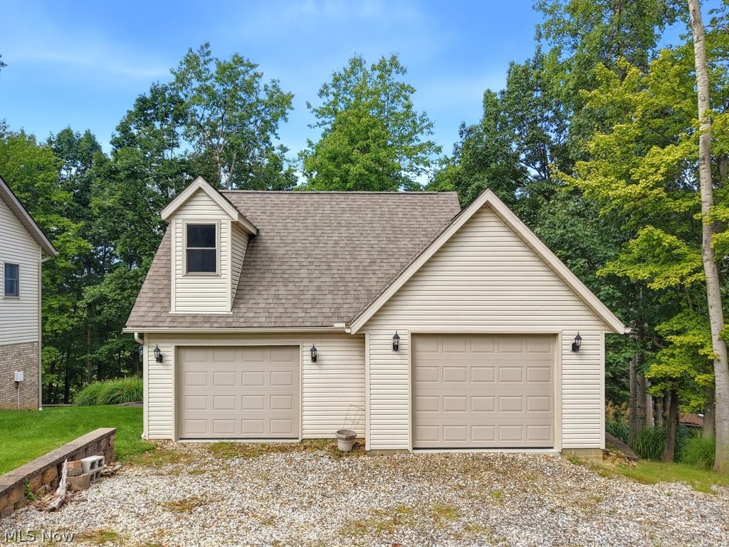 10 Cayuga Trail Malvern OH 44644