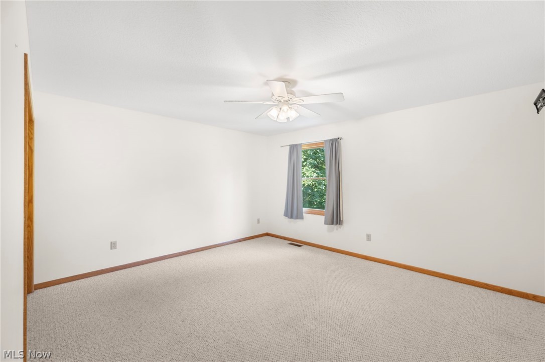 10 Cayuga Trail Malvern OH 44644