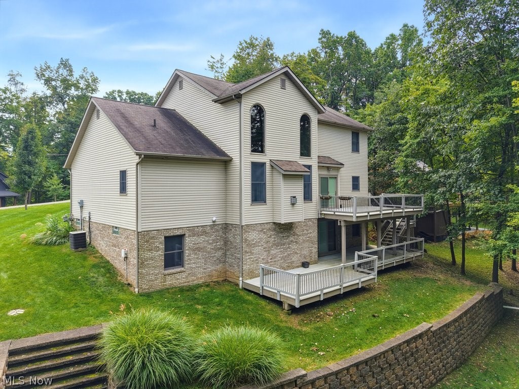 10 Cayuga Trail Malvern OH 44644
