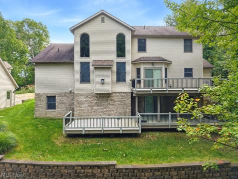 10 Cayuga Trail Malvern OH 44644