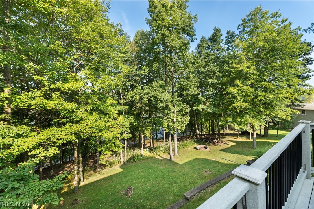 10 Cayuga Trail Malvern OH 44644