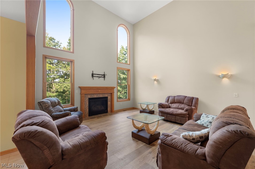 10 Cayuga Trail Malvern OH 44644
