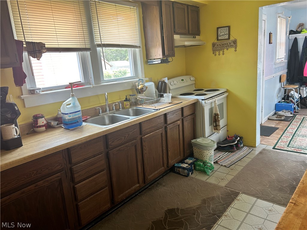 1726 E 45th Street Ashtabula OH 44004