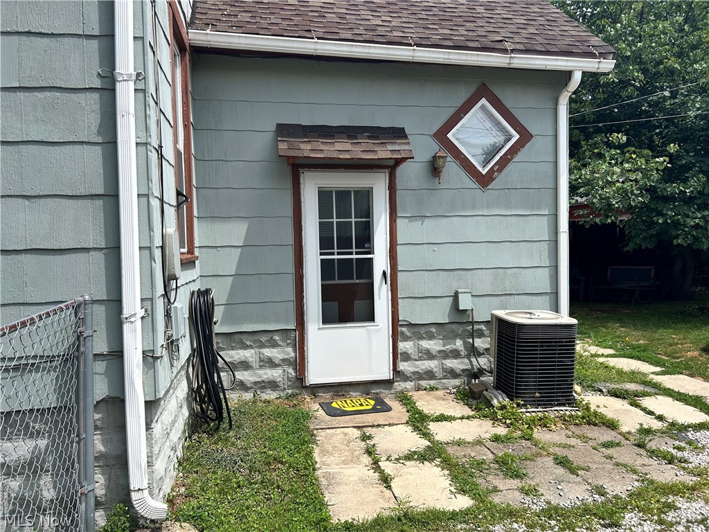 1726 E 45th Street Ashtabula OH 44004