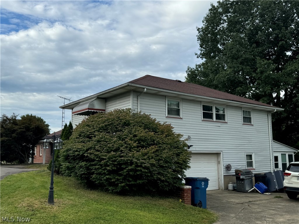 1717 Stillwagon Road Niles OH 44446