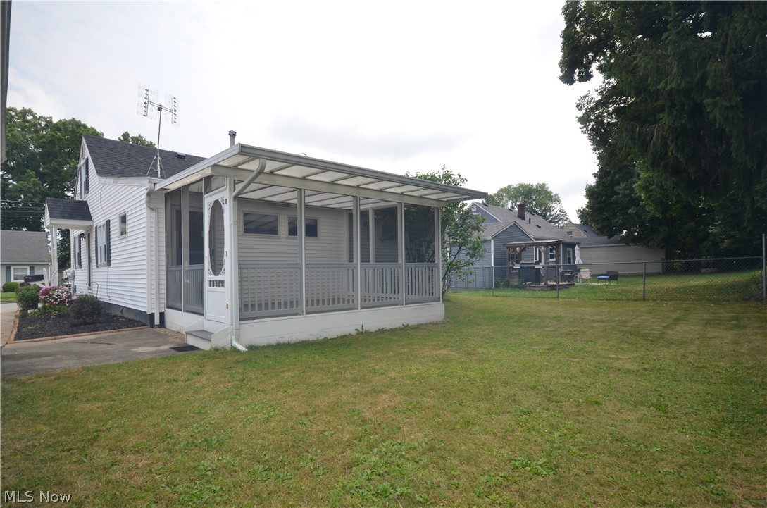 530 Roosevelt Avenue Cuyahoga Falls OH 44221