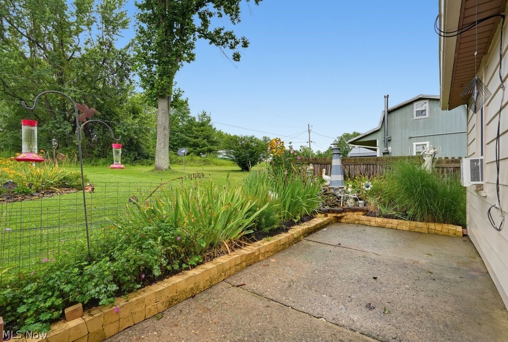 2072 Hilltop Drive Carrollton OH 44615