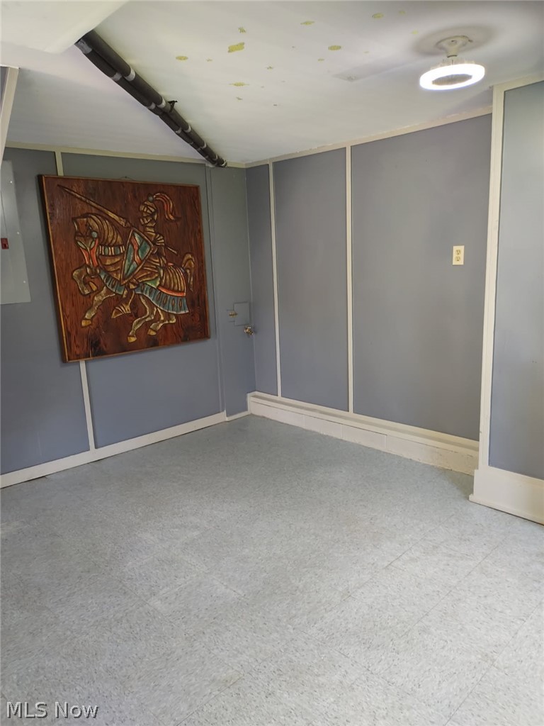 2072 Hilltop Drive Carrollton OH 44615