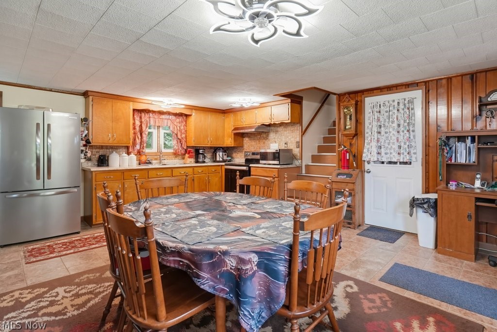 2072 Hilltop Drive Carrollton OH 44615