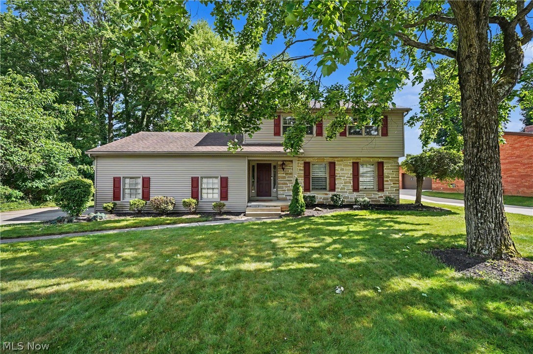 1372 Doncaster Drive Youngstown OH 44511